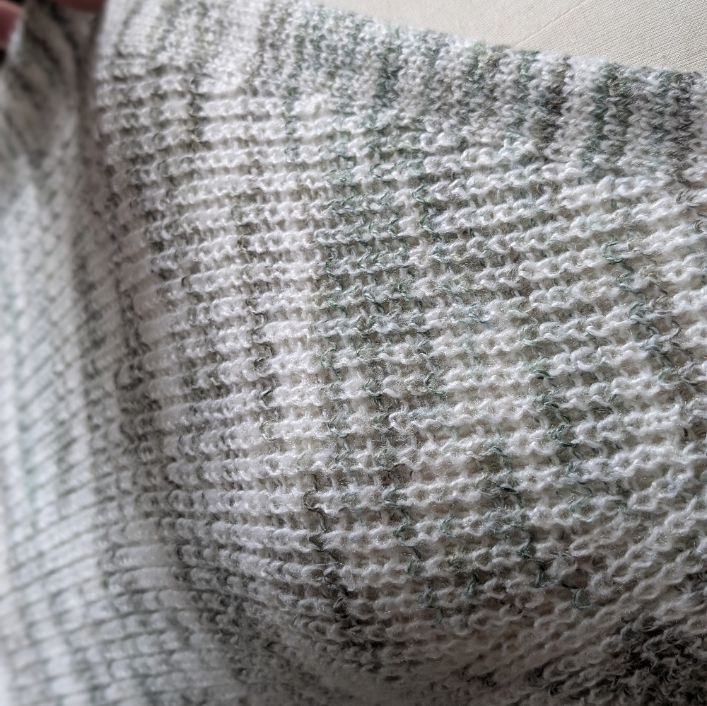 Cardigan - Picture 8 of 10